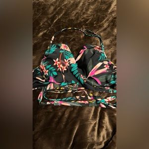 XXL heavy duty, bikini top, black, and floral